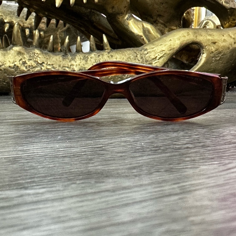 Fendi Sunglasses Brown Tortoise Side Logos Gem